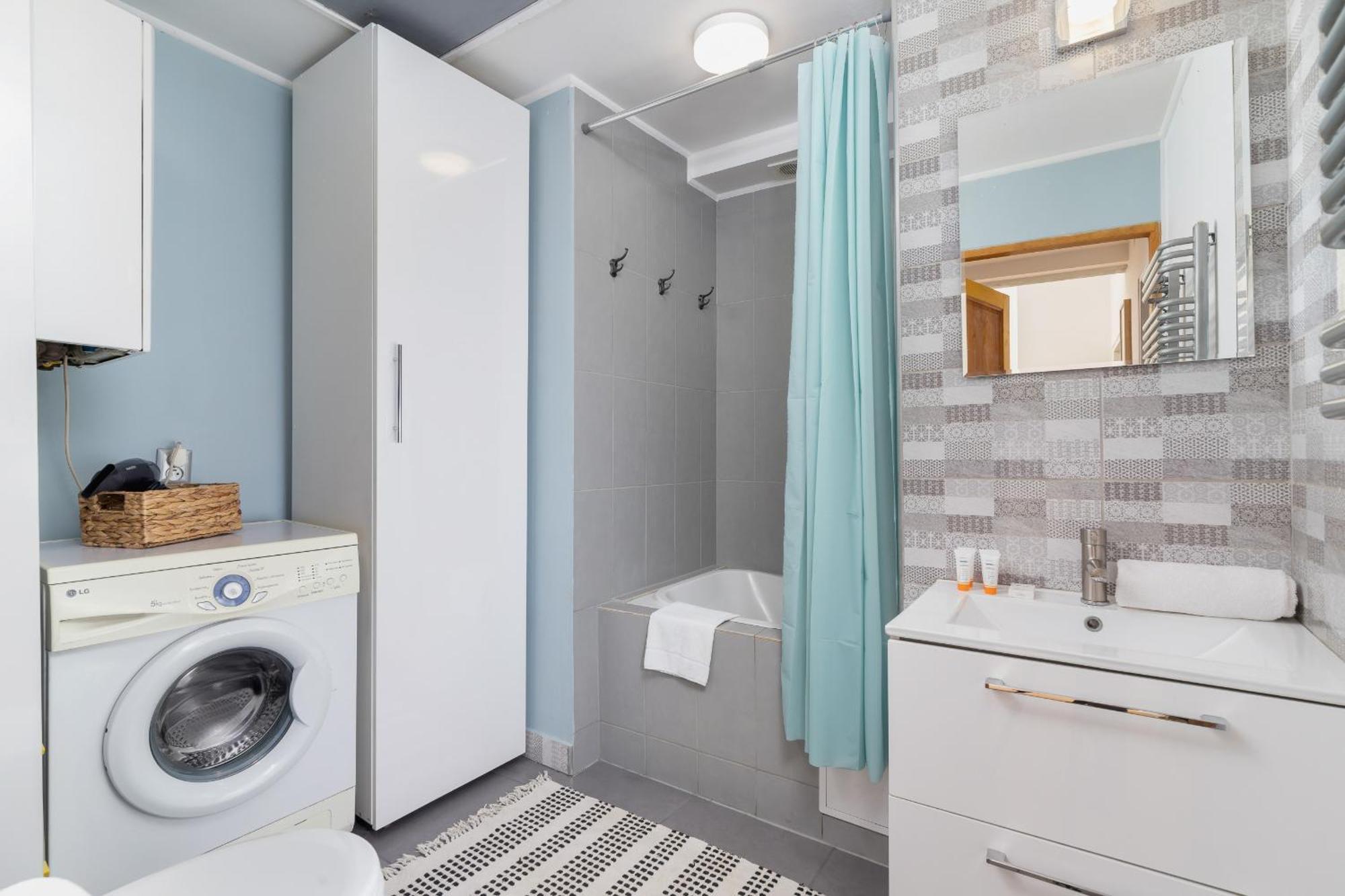 Apartment Starowislna With Ac & Pet-friendly By Renters *